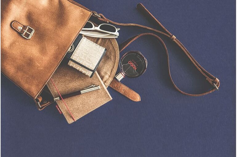 leather-purse-bag-wallet