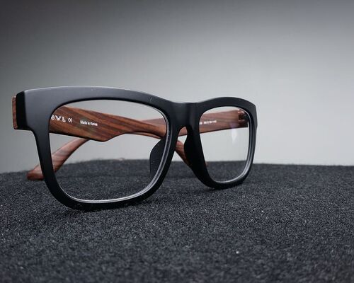 eyewear-fashion-glasses